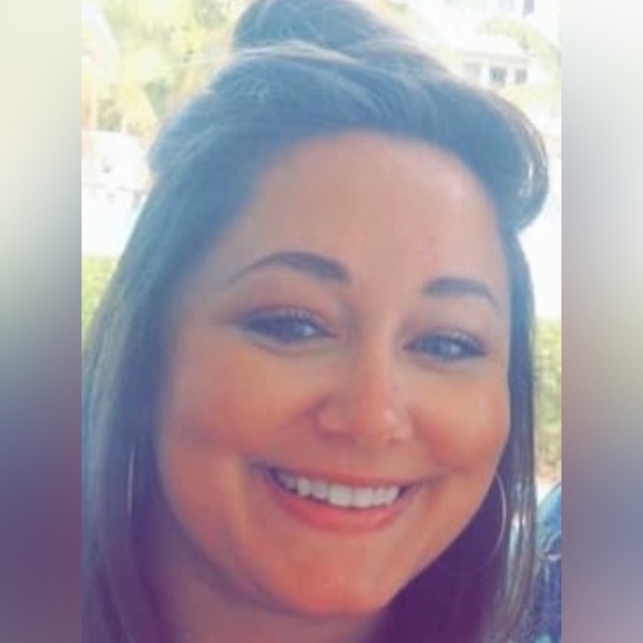 Meet your Posher, Amanda - Picture 1 of 1